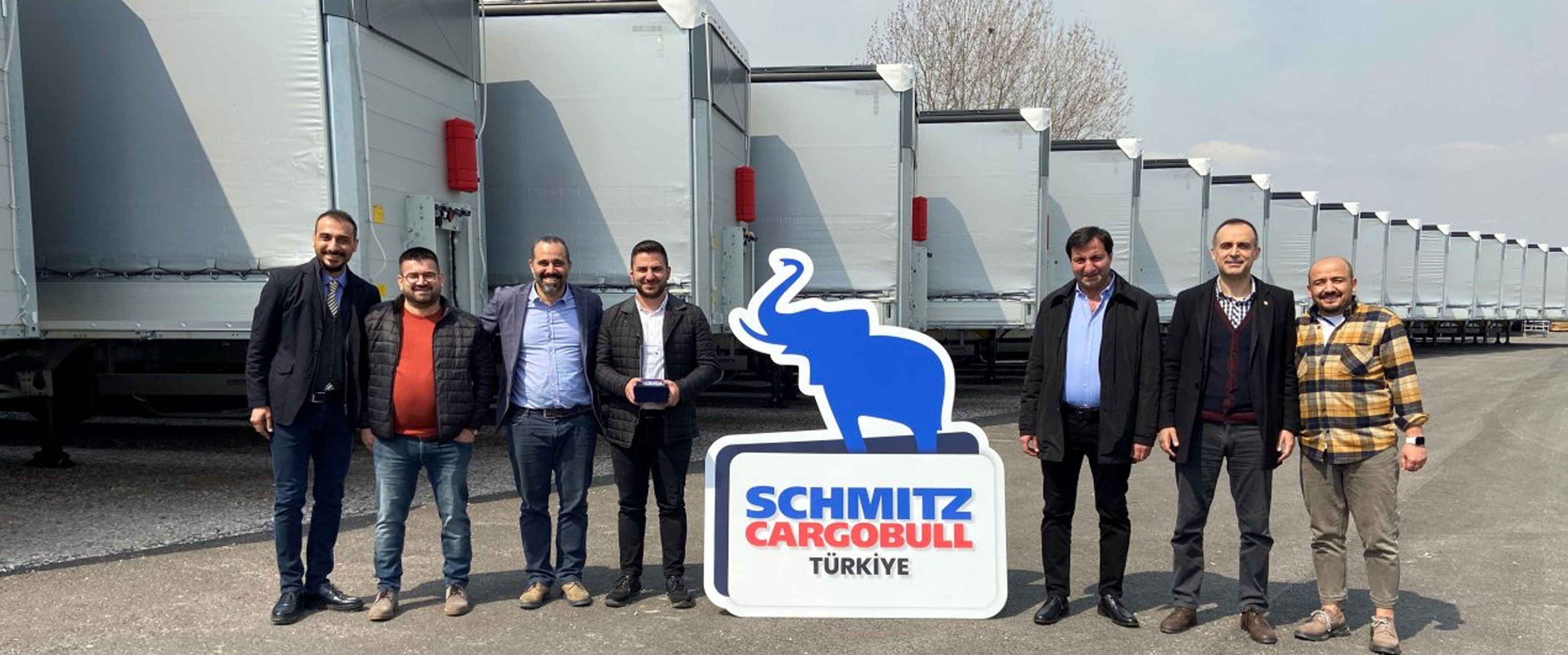 Biggest Delivery of the Year from Schmitz Cargobull to Erpet Logistics